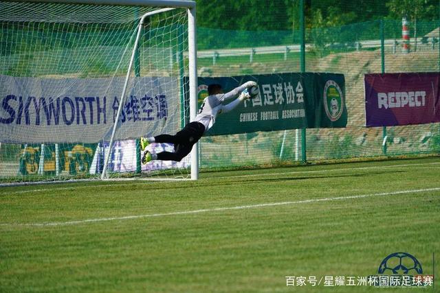 约基奇27+20+10穆雷压哨绝杀 掘金险胜湖人2-0